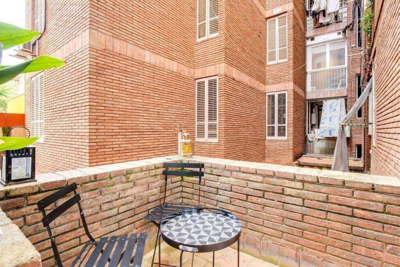 Colorful With Cozy Terrace In Gracia Διαμέρισμα Βαρκελώνη Εξωτερικό φωτογραφία